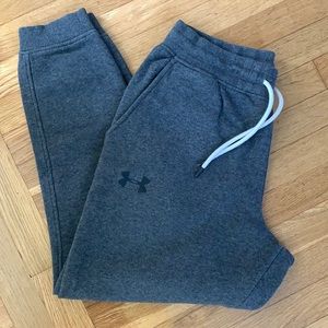 Men’s Under Armor sweatpant joggers